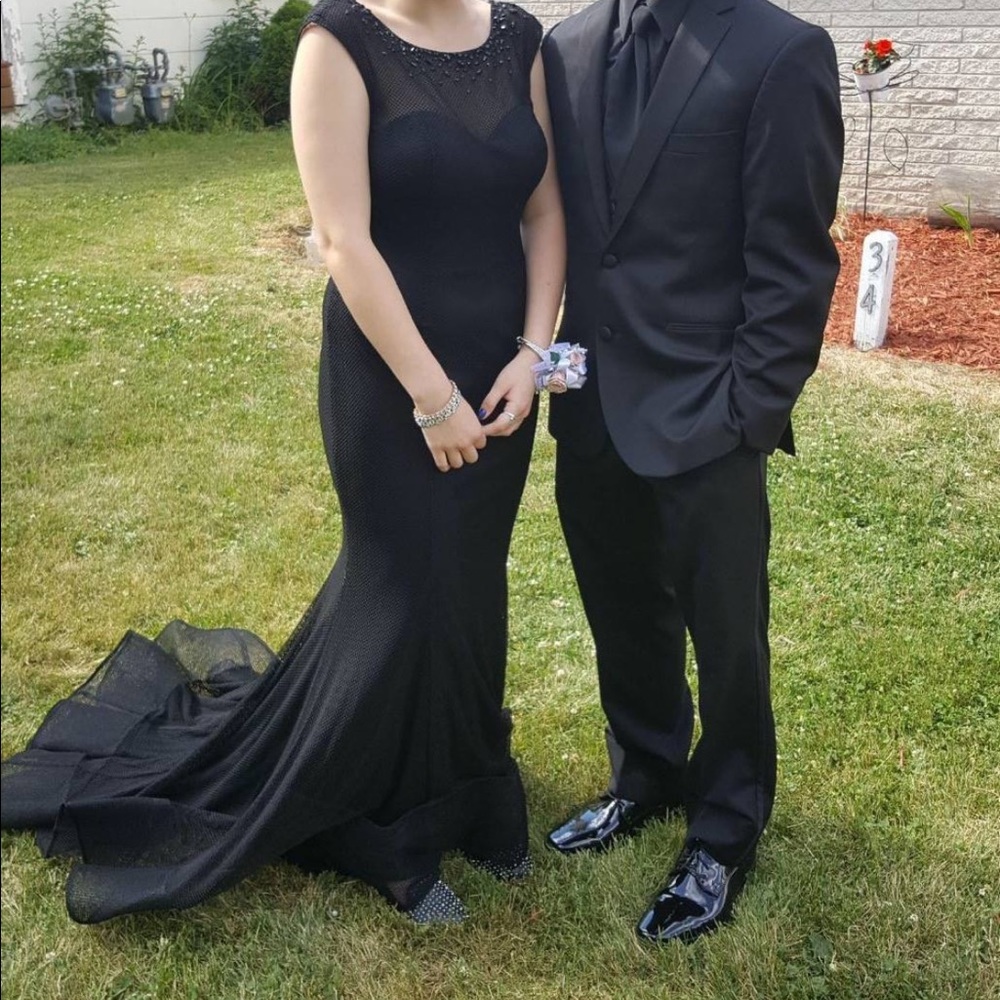 Prom dress - Picture 2 of 2